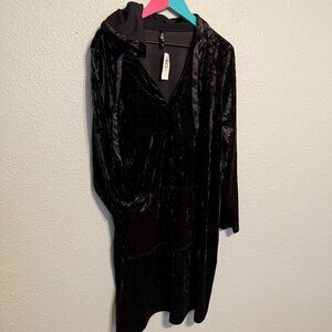 crushed velour  Torrid Black Hoodie sleep or day wear size 2x